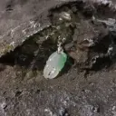 冰飄金絲綠小蟹鉗抓住財運吊墜