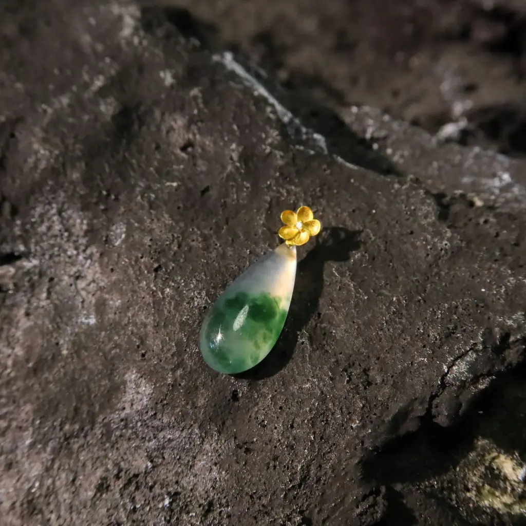 [SPJGH-3988] 高冰玻飄花水滴18K金花吊墜