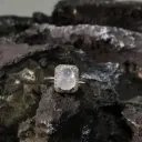 白冰種小胡蘆蛋面戒指